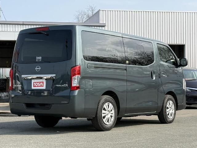 CARAVAN van 4WD