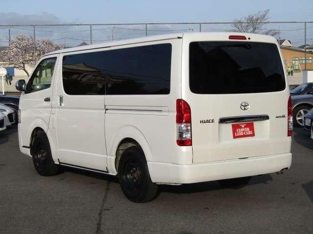 REGIUSACE 2WD van