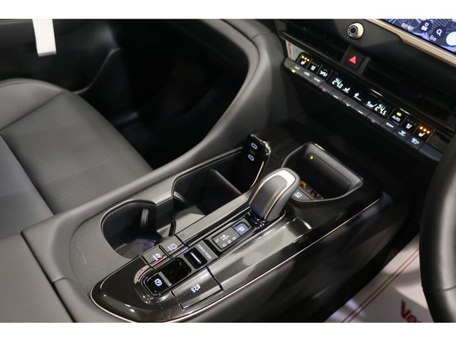 CROWN ESTATE 4WD