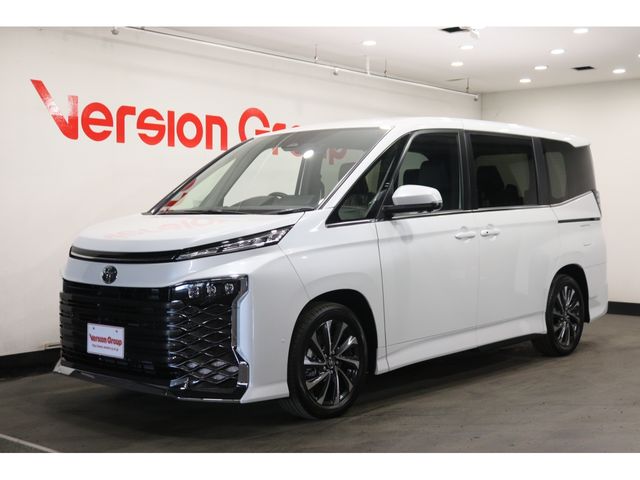 VOXY HYBRID