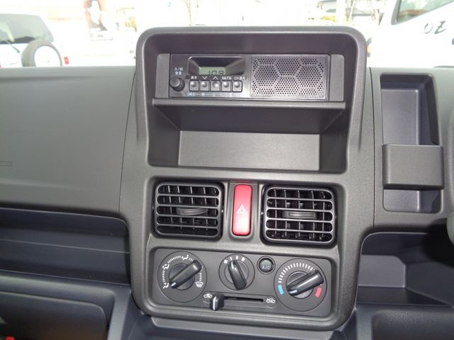 CLIPPER truck
