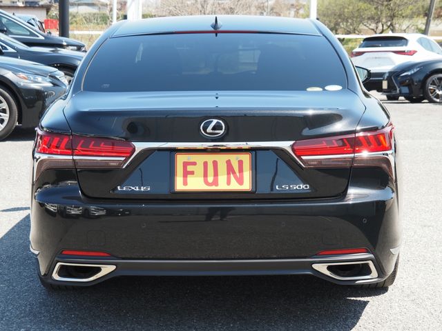 LEXUS LS500