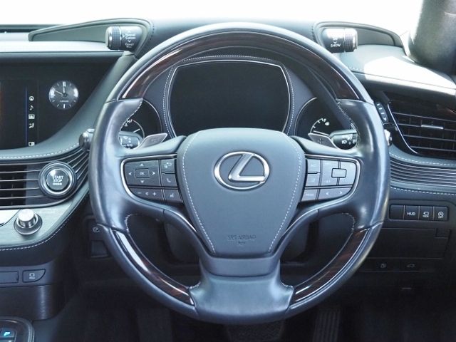LEXUS LS500