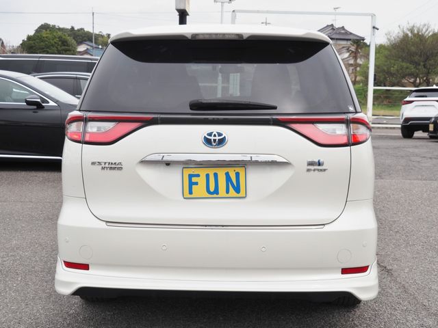 ESTIMA HYBRID 4WD