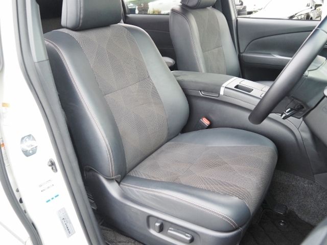 ESTIMA HYBRID 4WD