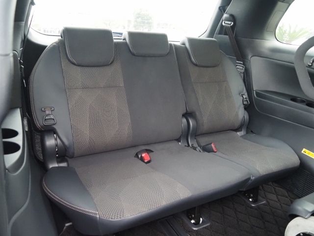 ESTIMA HYBRID 4WD