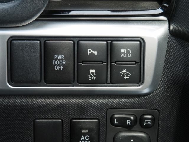 ESTIMA HYBRID 4WD