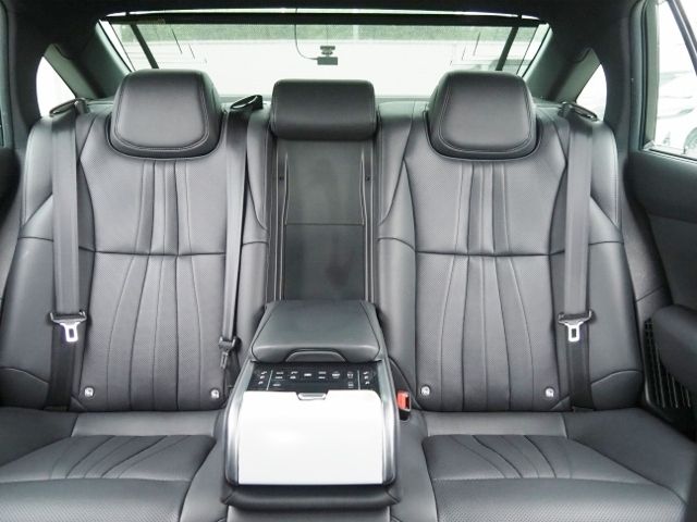 CROWN sedan hybrid