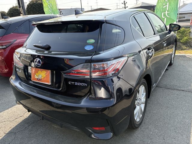LEXUS CT200h