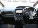 VOXY HYBRID