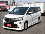 VOXY HYBRID