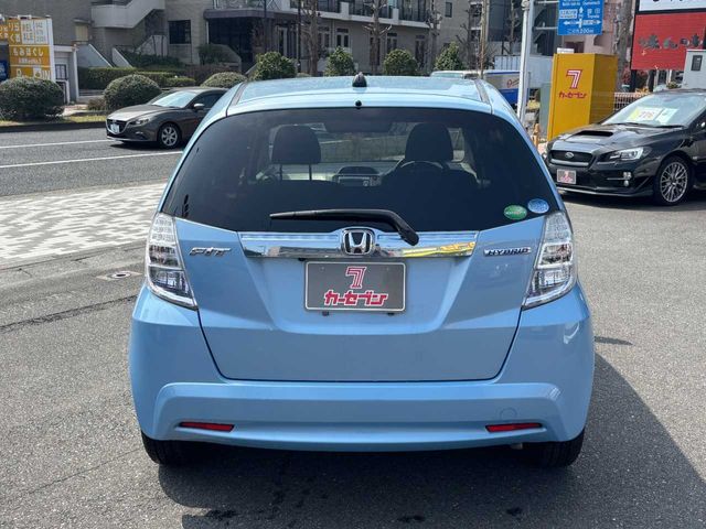 FIT HYBRID