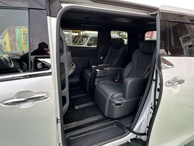 ALPHARD hybrid