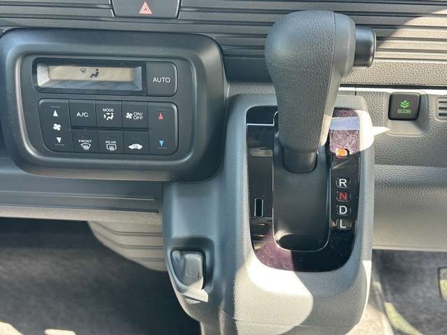 N-VAN