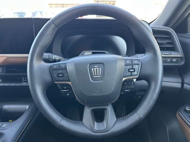 CROWN CROSSOVER