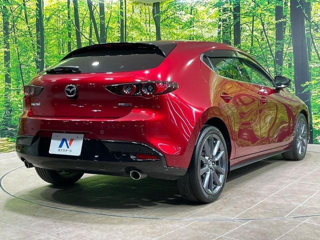 MAZDA3 FASTBACK