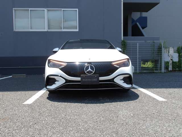MERCEDES BENZ EQE