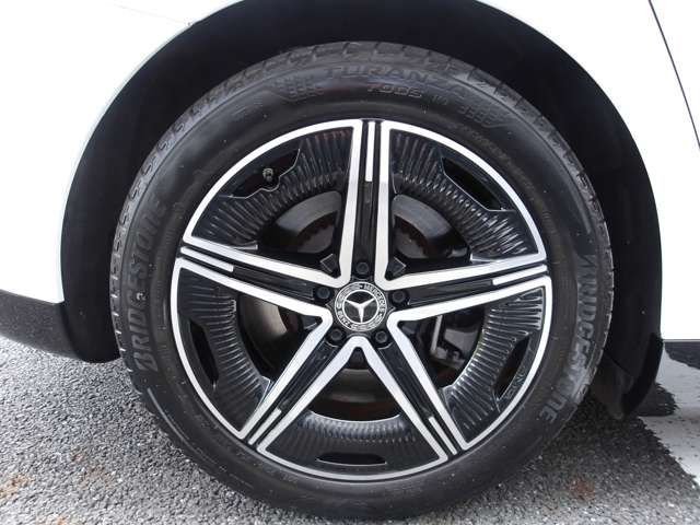 MERCEDES BENZ EQE