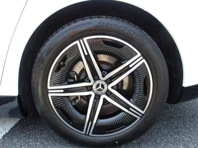 MERCEDES BENZ EQE