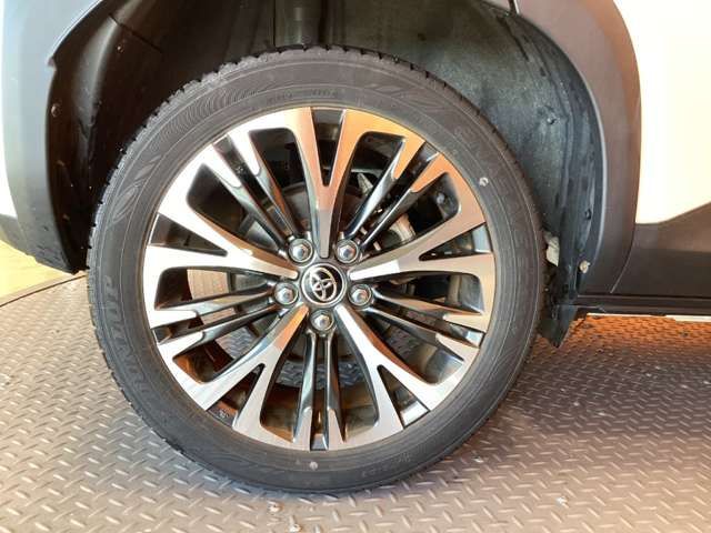 YARIS CROSS