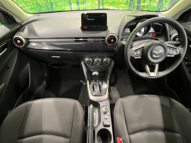 MAZDA2