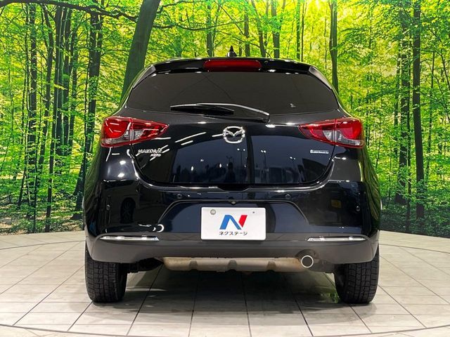 MAZDA2