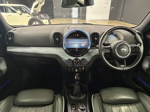 MINI COOPER S E CROSSOVER
