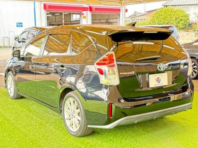 PRIUS Alpha