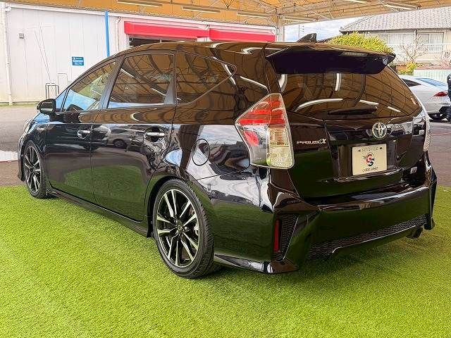PRIUS Alpha