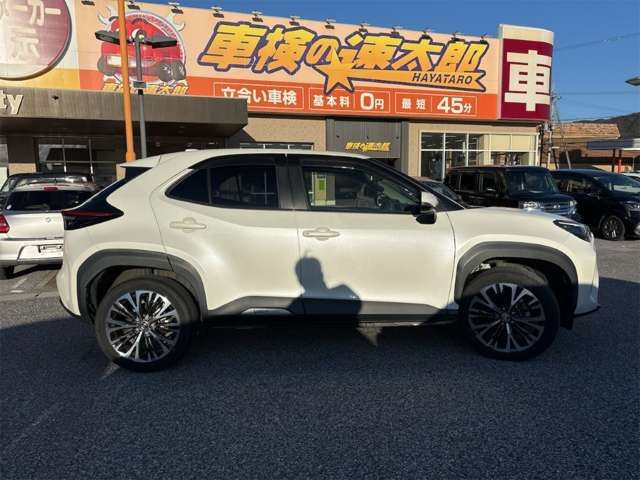 YARIS CROSS HYBRID