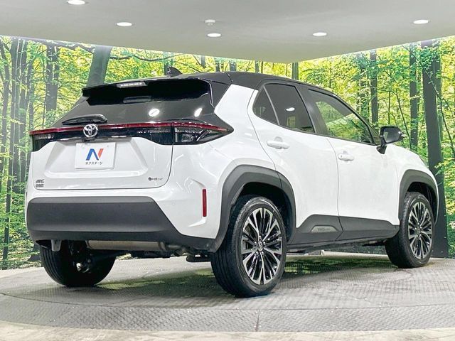 YARIS CROSS HYBRID