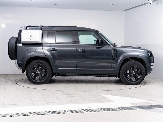 ROVER DEFENDER