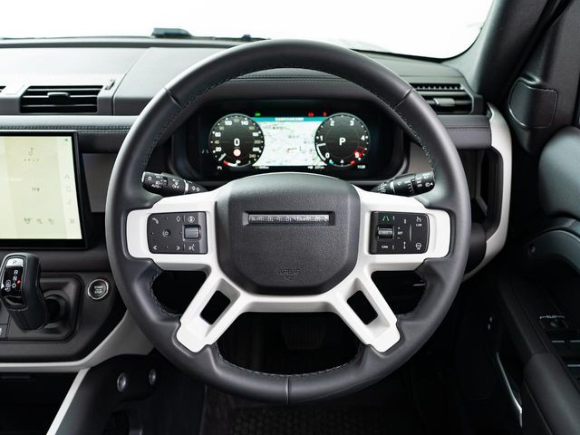 ROVER DEFENDER