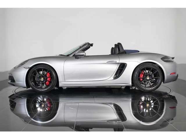 PORSCHE 718BOXSTER