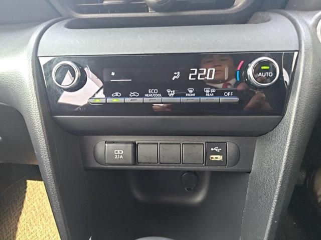 YARIS CROSS HYBRID