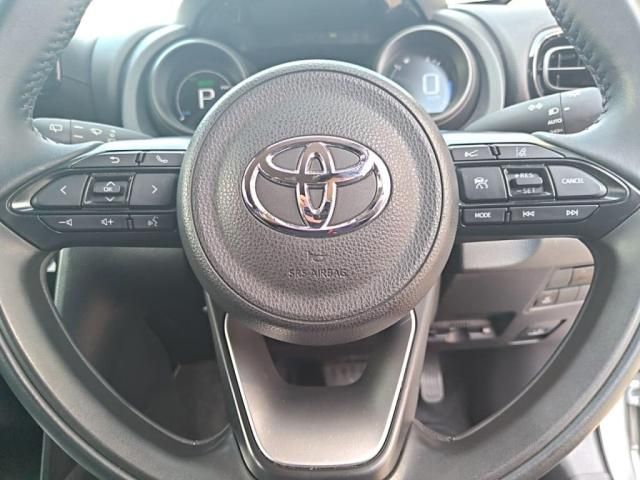 YARIS CROSS HYBRID