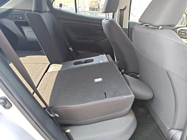 YARIS CROSS HYBRID