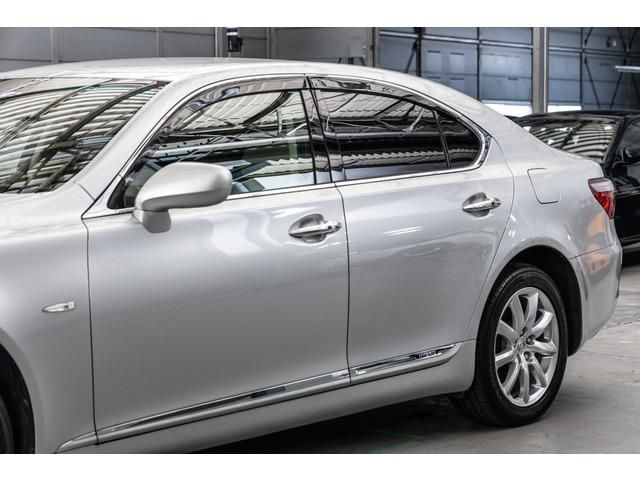 LEXUS LS600h
