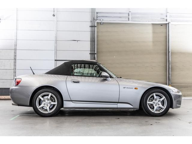 S2000