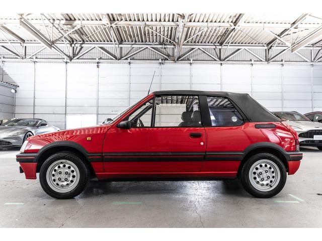 PEUGEOT 205 open