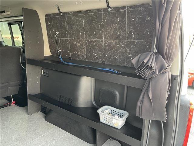CARAVAN van 2WD