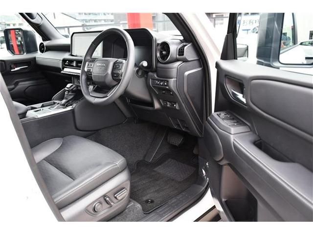 LANDCRUISER 250