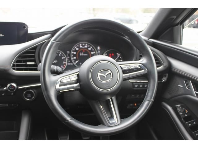 MAZDA3 FASTBACK