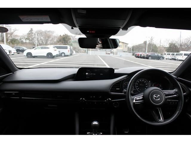 MAZDA3 FASTBACK