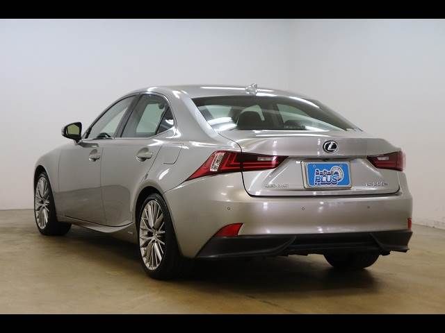 LEXUS IS300h