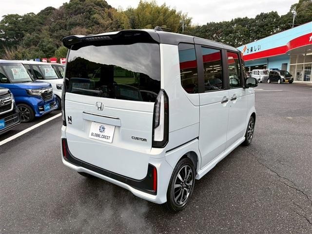 N BOX CUSTOM