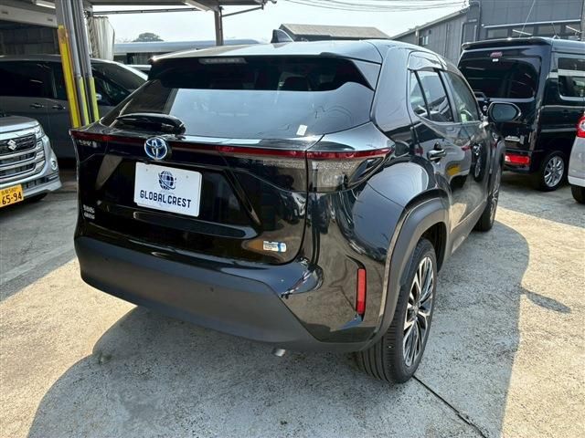YARIS CROSS HYBRID