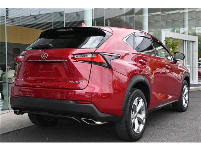 LEXUS NX200t