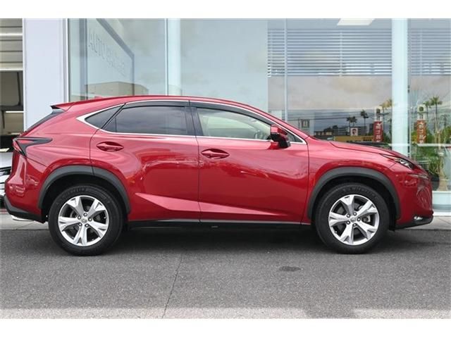 LEXUS NX200t