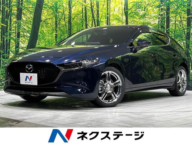 MAZDA3 FASTBACK